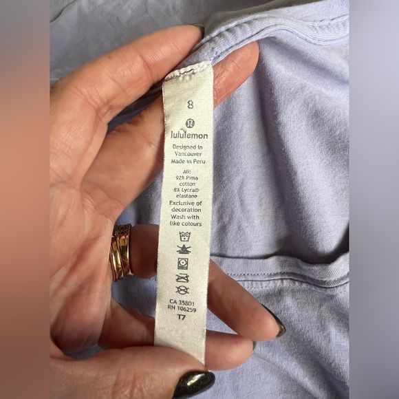 LULULEMON Love Crew Short Sleeve Curved Tshirt EUC - Picture 6 of 8